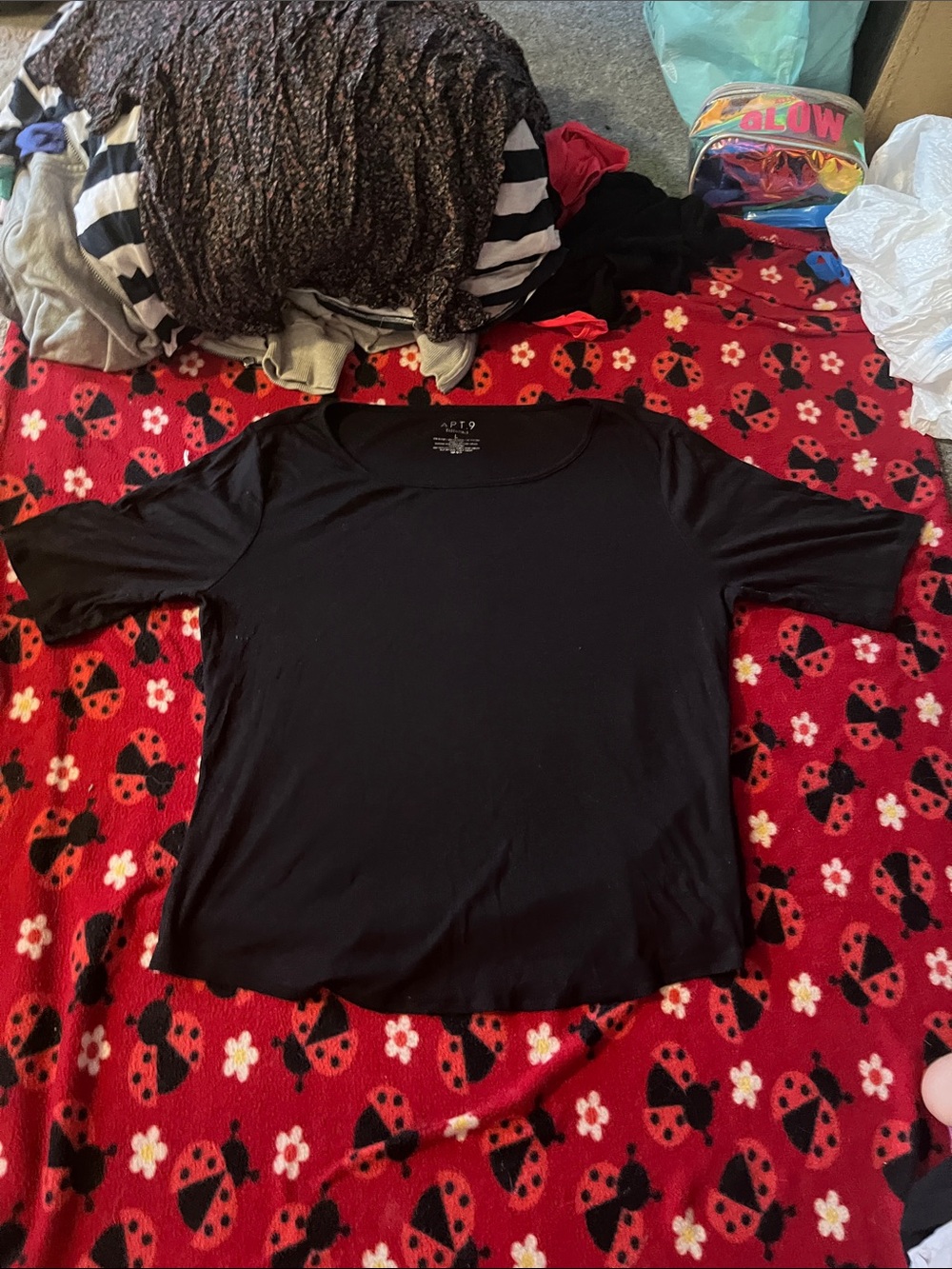 Apt. 9 Black Scoop Neck Short Sleeve Top